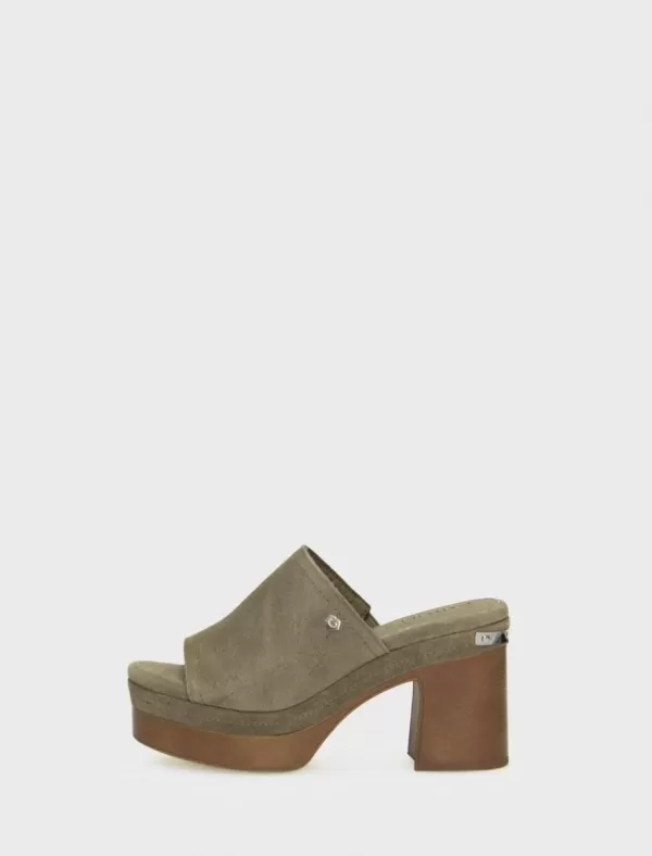 CARMELA Zuecos 160677 Taupe>Mujer Zuecos